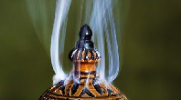 Descubra o Poder dos Incensos